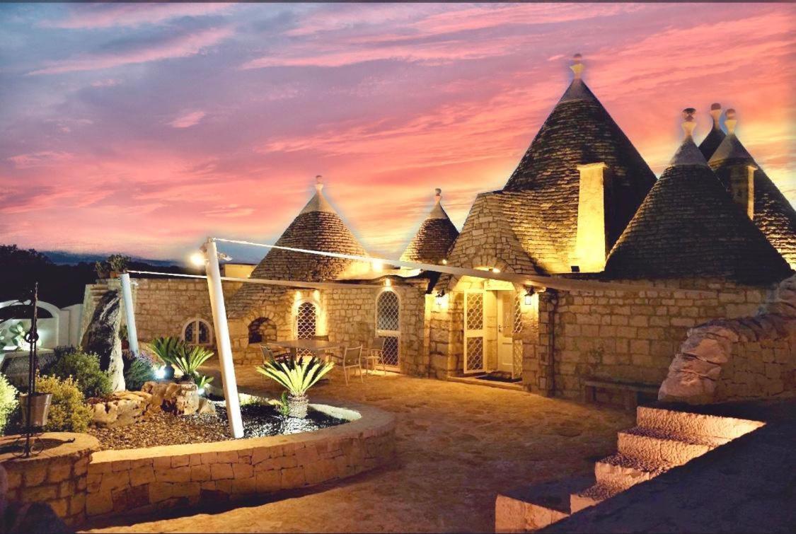 Bed and Breakfast Trulli Tesoro Чистернино Экстерьер фото