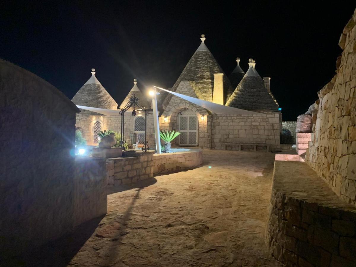 Bed and Breakfast Trulli Tesoro Чистернино Экстерьер фото