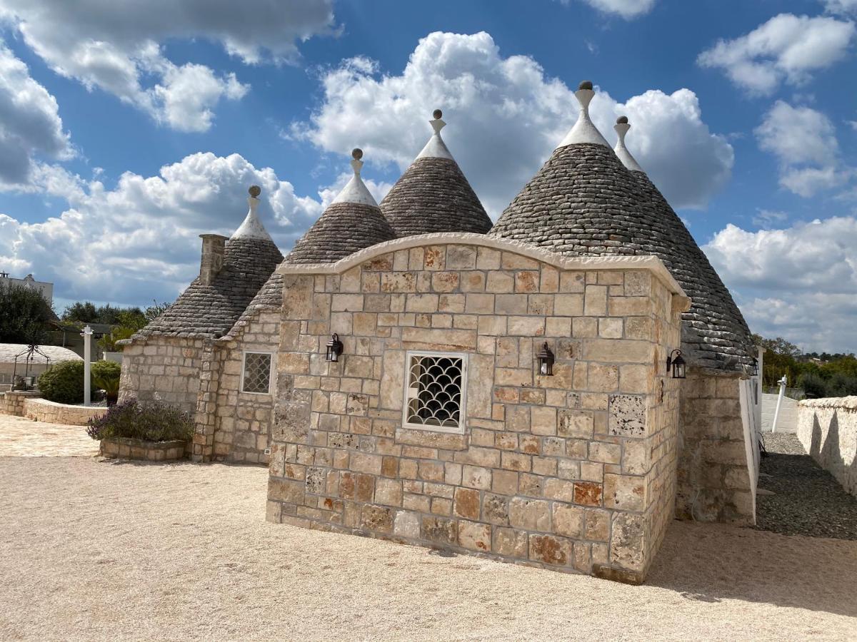 Bed and Breakfast Trulli Tesoro Чистернино Экстерьер фото